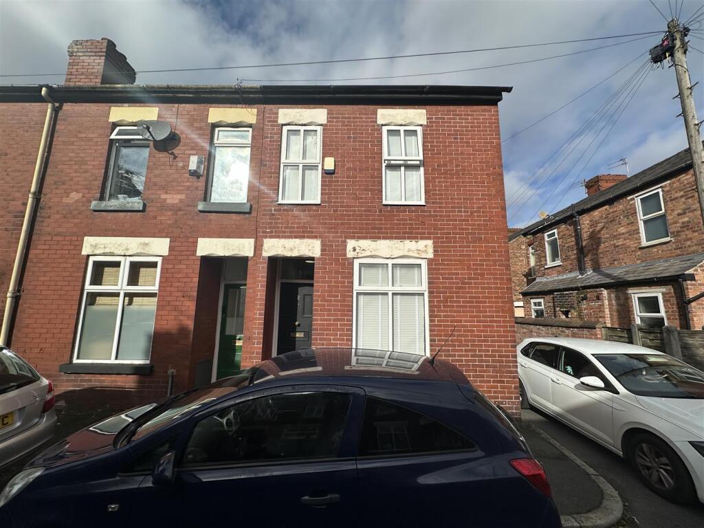 Main image of property: Kathleen Grove, Rusholme, £145pppw