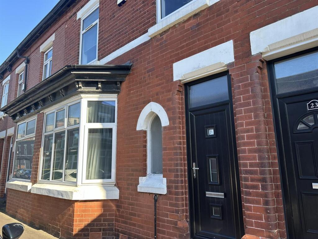 Main image of property: Deyne Avenue, Rusholme, £140pppw