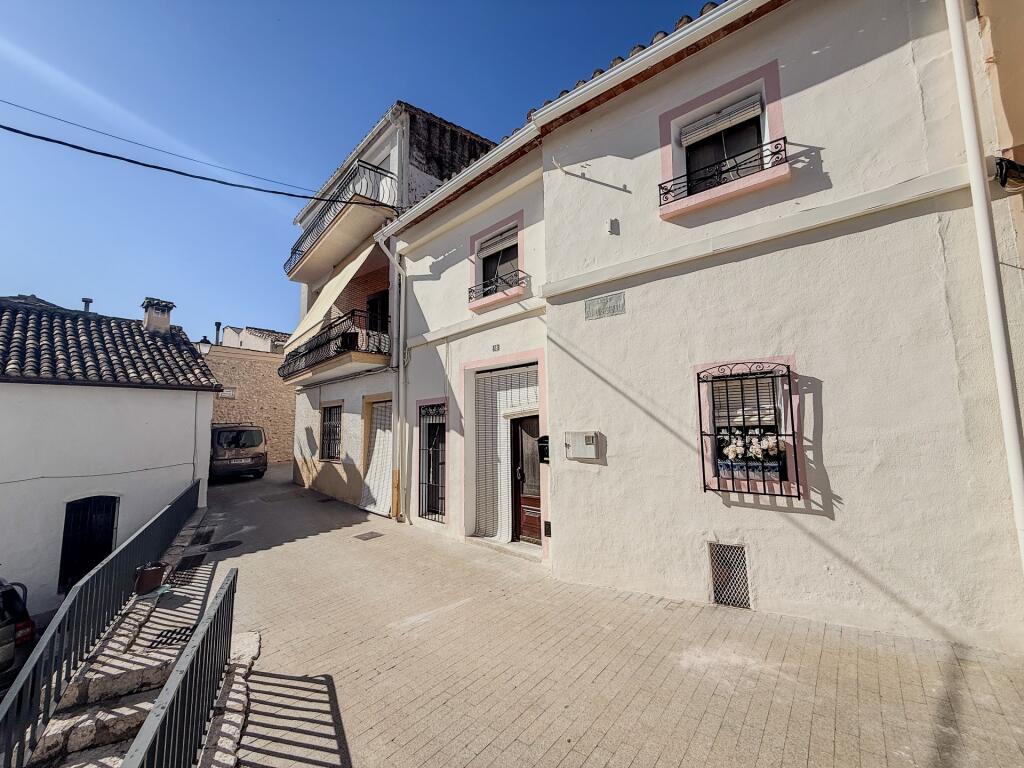 Main image of property: Valencia, Alicante, Tormos