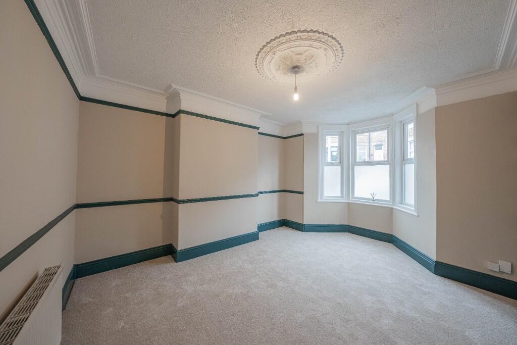 2 bedroom ground floor flat