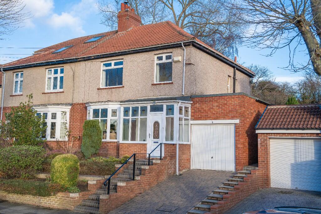 Main image of property: Lyndhurst Grove, Low Fell, Gateshead, Tyne And Wear, NE9