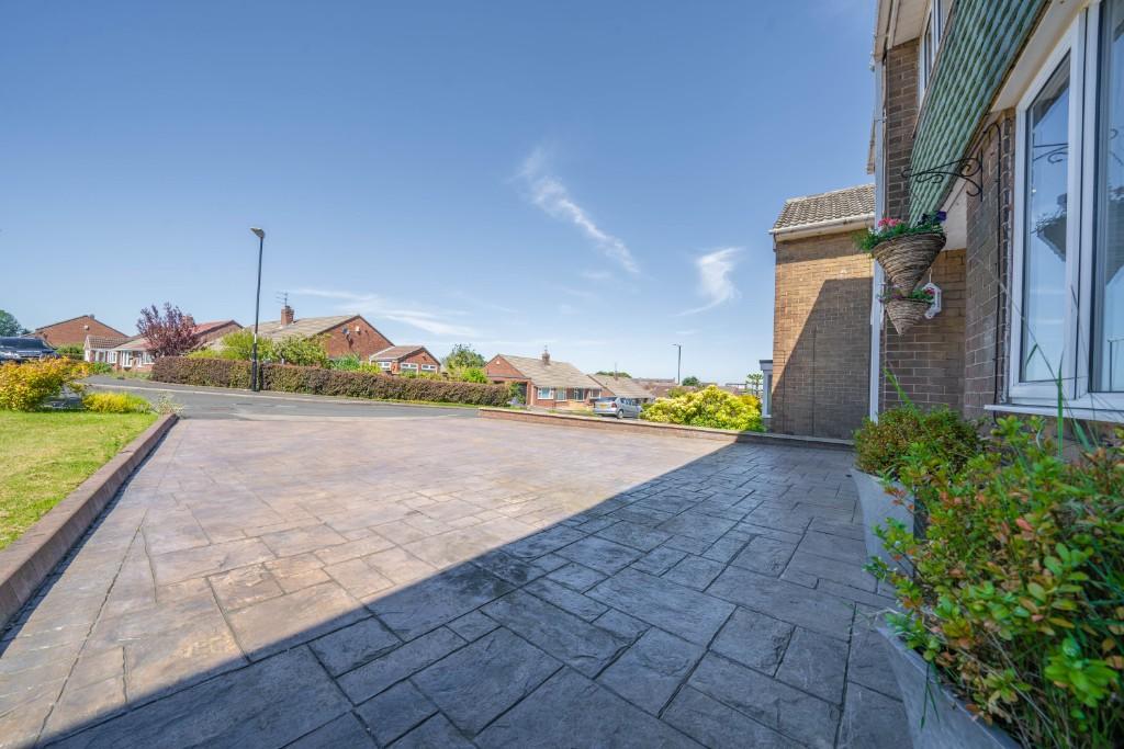 5 bedroom semidetached house for sale in Beech Grove,Springwell