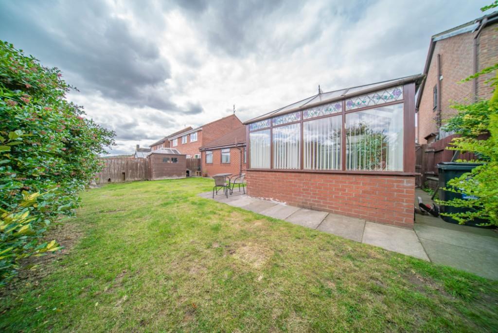3 bedroom detached bungalow for sale in Simonside Walk, Lobley Hill