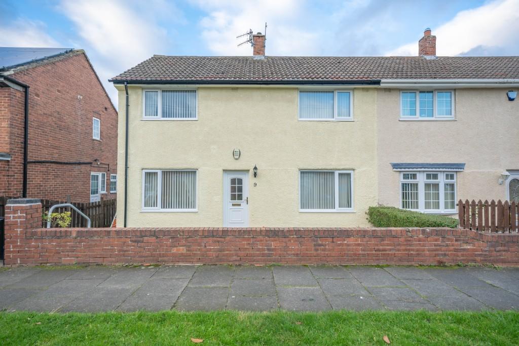 3 bedroom semidetached house for sale in Fossefeld, Leam Lane, Gateshead, Tyne And Wear, NE10