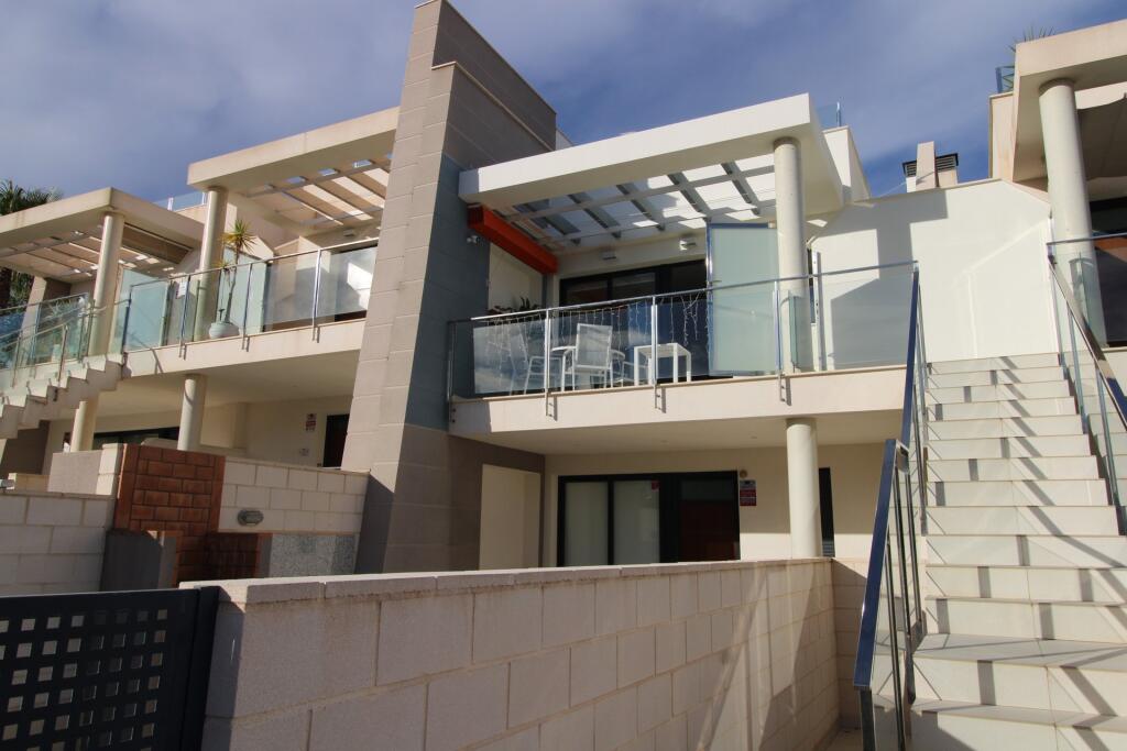 Main image of property: Valencia, Alicante, Villamartin