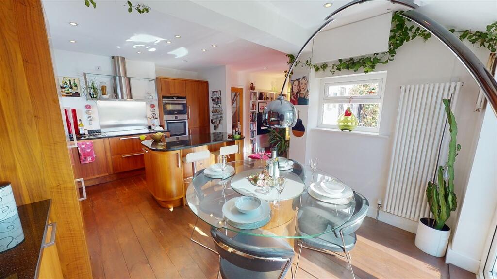 2 bedroom semidetached house for sale in Gloweth Villas, Truro, TR1