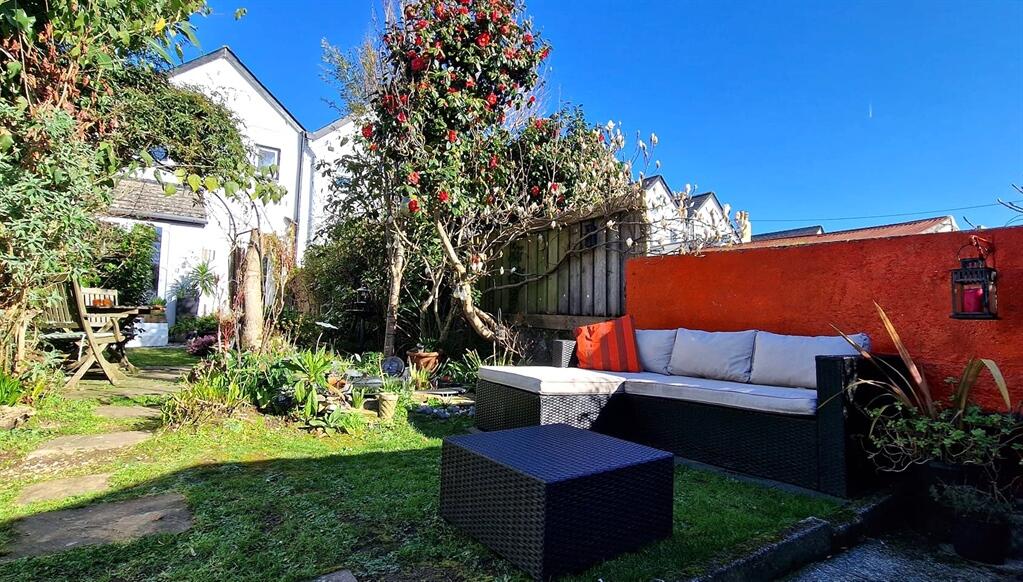 2 bedroom semidetached house for sale in Gloweth Villas, Truro, TR1