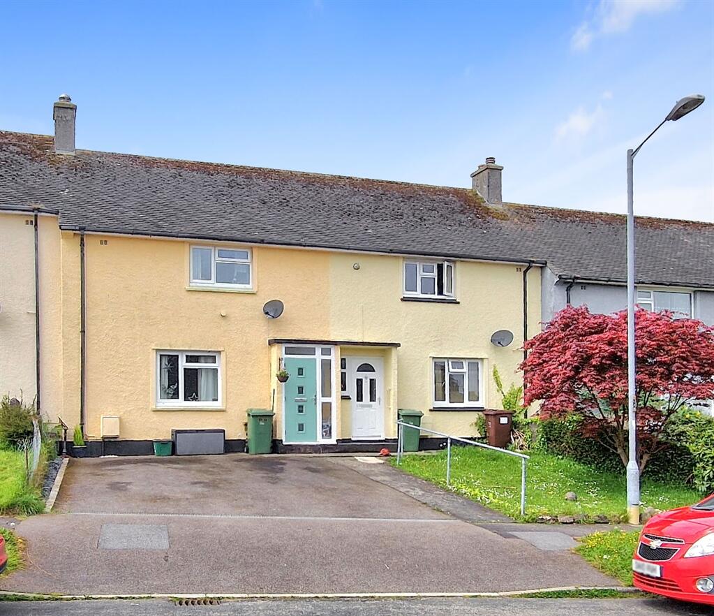 3 bedroom terraced house for sale in Trenoweth Road, Penzance, TR18