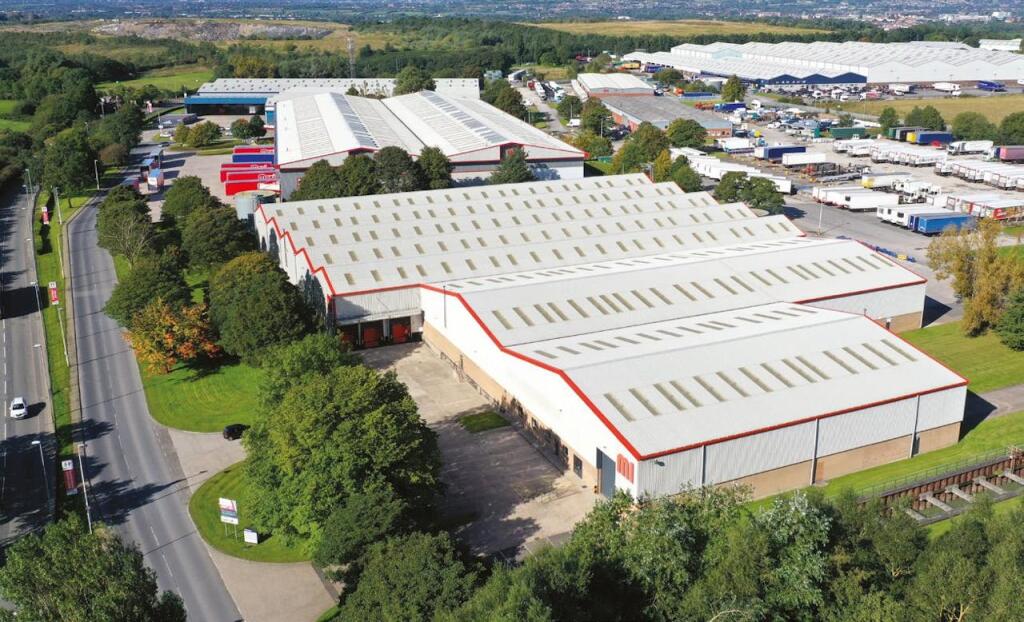 Main image of property: Unit M1, Heywood Distribution Park, Heywood, OL10 2TT