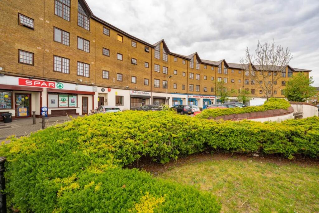 Main image of property: Comer Crescent, Southall
