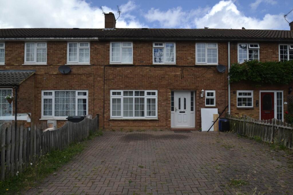 Main image of property: Bradshores, Hatfield