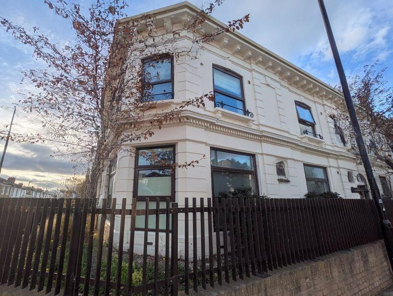 Main image of property: Randall Apartments, Hither Green Lane, SE13 6QA