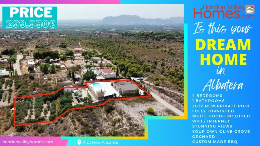 4 bed Detached Villa in Albatera, Alicante...