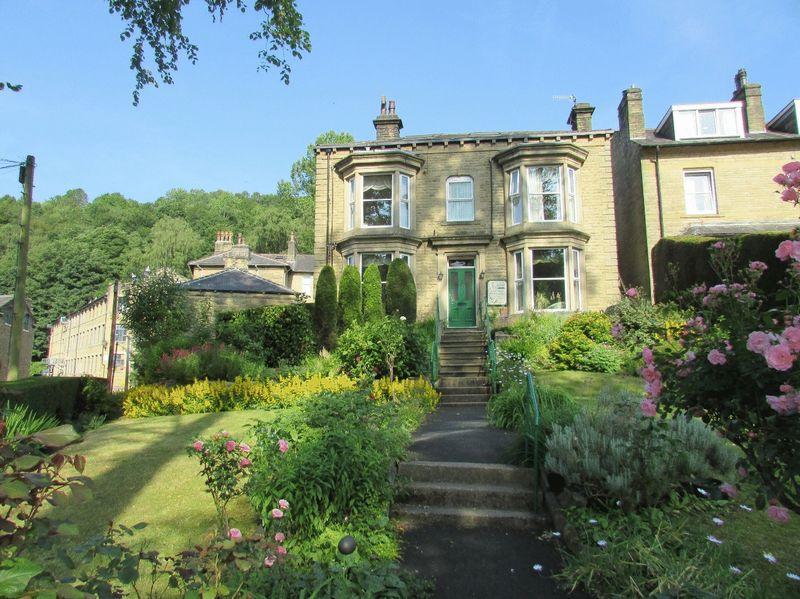 6 bedroom detached house for sale in Hangingroyd Lane, Hebden Bridge, HX7