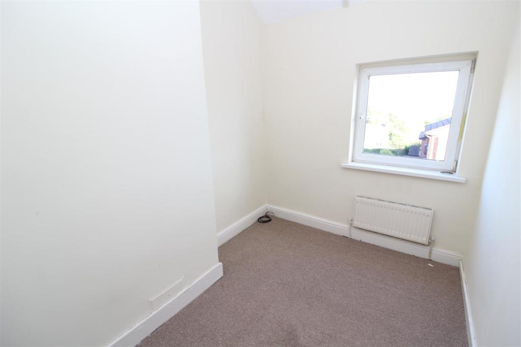 3 bedroom terraced house for sale in Park Road, Tanyfron, Wrexham, LL11