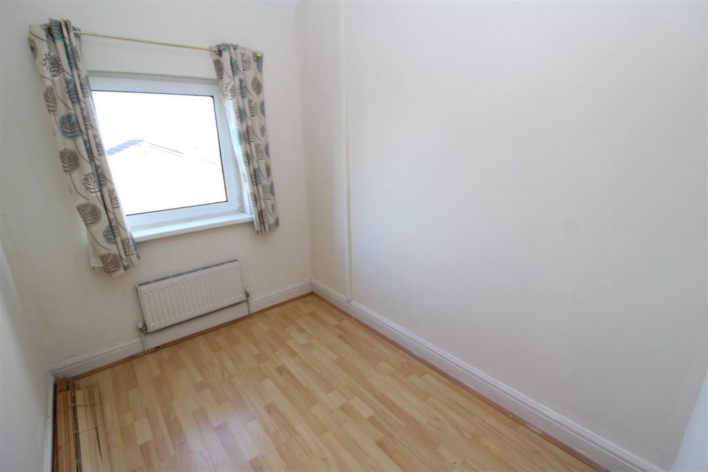 3 bedroom terraced house for sale in Park Road, Tanyfron, Wrexham, LL11