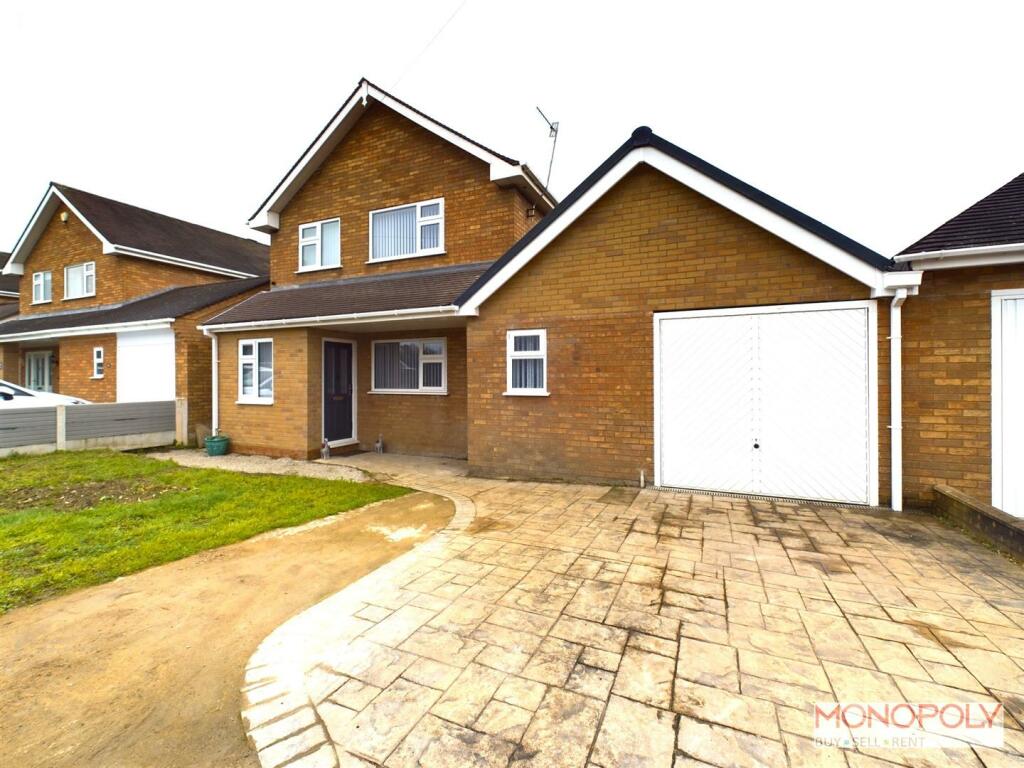 3 bedroom detached house for sale in Dorset Drive, Wrexham, LL11