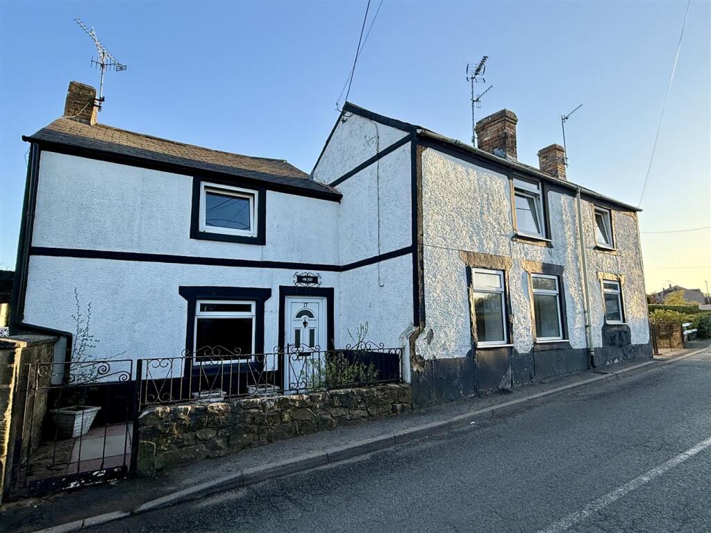 Main image of property: Stryt Issa, Pen-Y-Cae, Wrexham