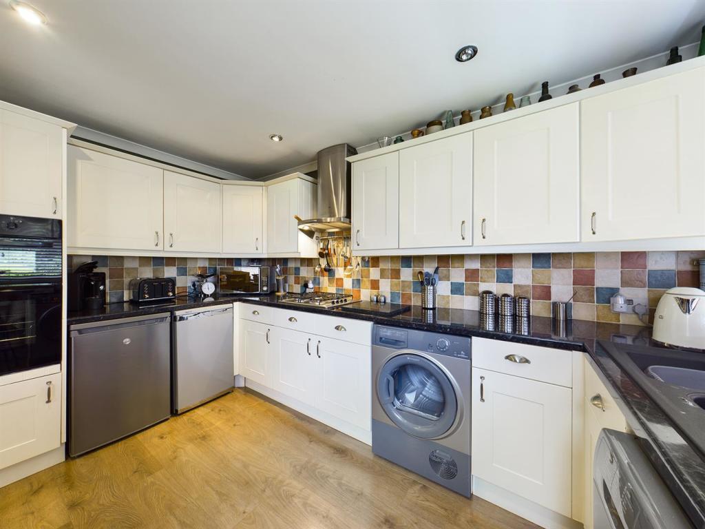 4 bedroom detached house for sale in 4 Bed Detached Home Bay Horse