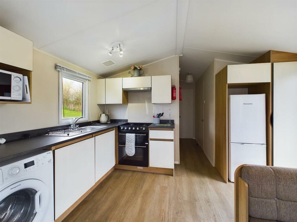 2 bedroom lodge for sale in Arkholme, Carnforth, LA6