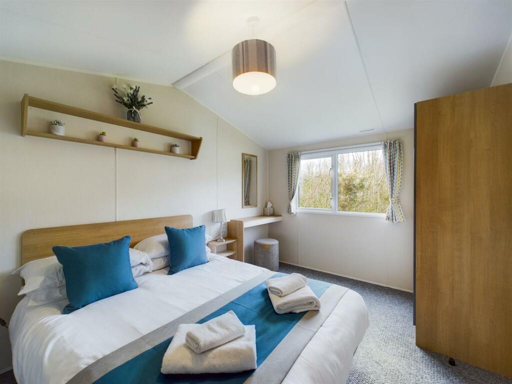 2 bedroom lodge for sale in Arkholme, Carnforth, LA6