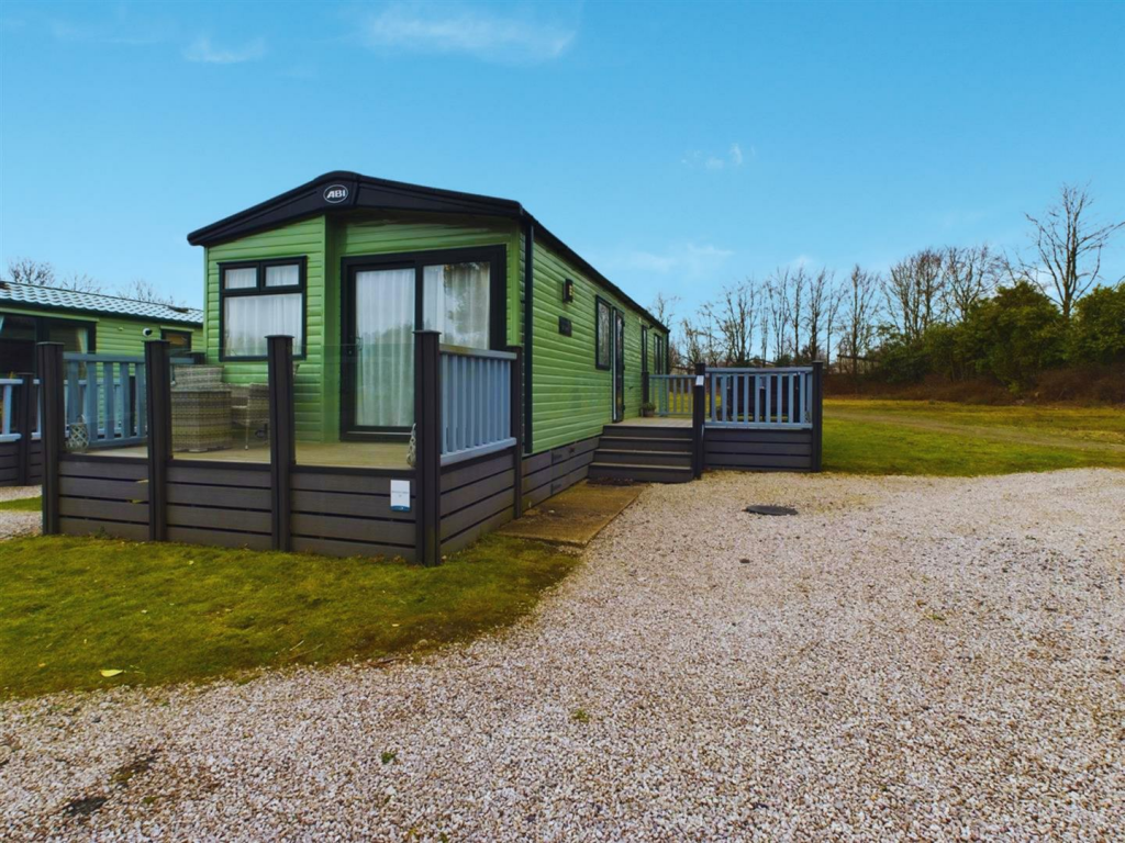 2 bedroom lodge for sale in St Davids, Borwick Lane, Dock Acres