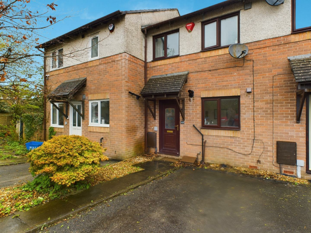 2 bedroom terraced house for sale in Atherton Road, Lancaster, LA1