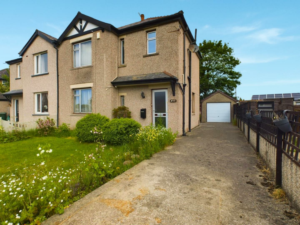 3 bedroom semidetached house for sale in Ingleborough Road, Lancaster, LA1