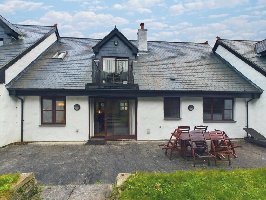 3 bedroom terraced house for sale in St. Breock, Wadebridge, PL27