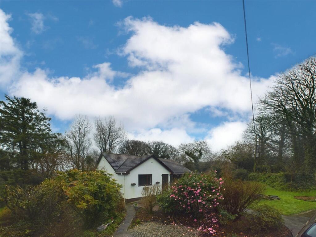 2 bedroom bungalow for sale in Camelford, Cornwall, PL32