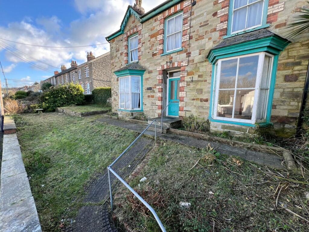 5 bedroom end of terrace house for sale in Wadebridge, Cornwall, PL27