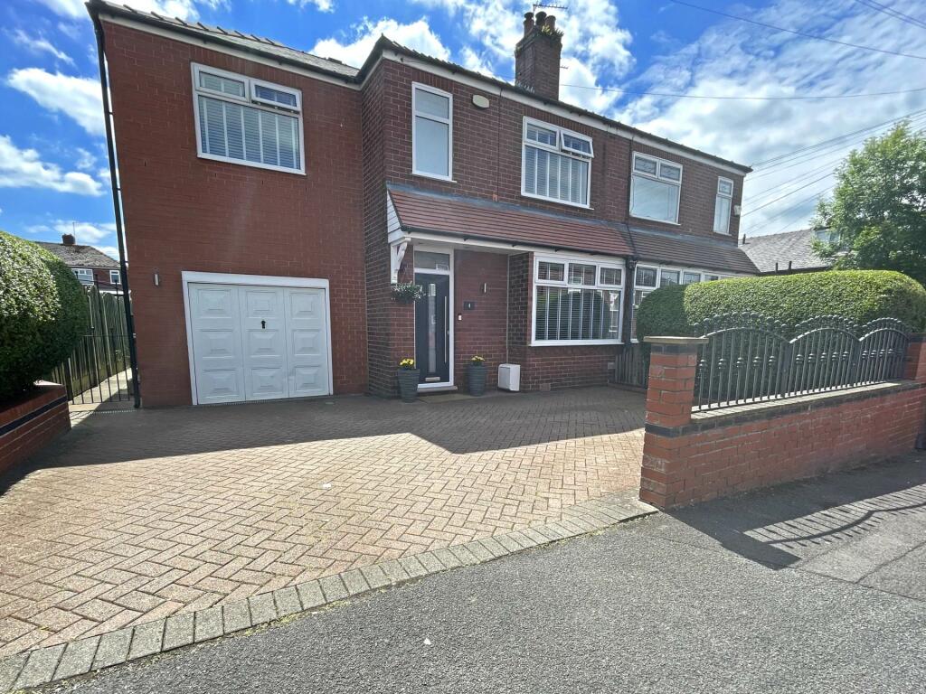 4 bedroom semi-detached house