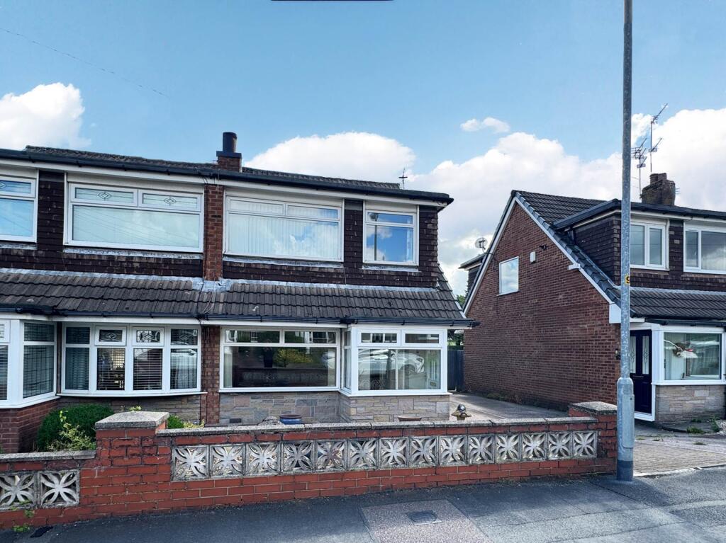 Main image of property: Cornish Way, Oldham