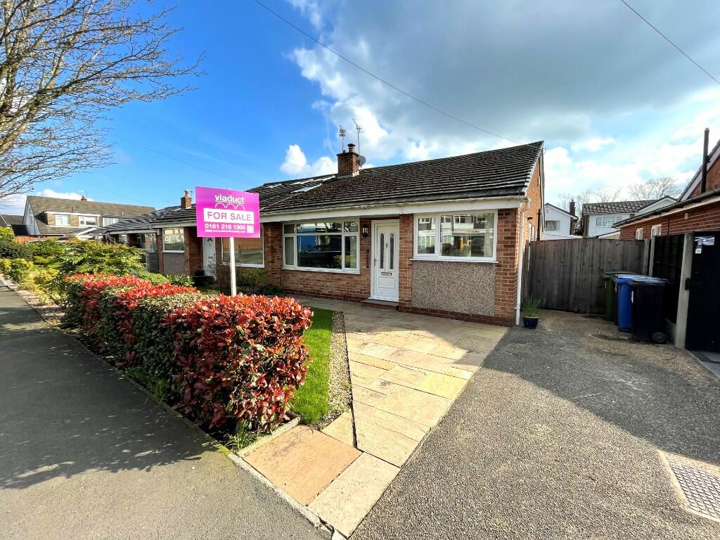 2 bedroom semidetached bungalow for sale in Fountains Road, Cheadle