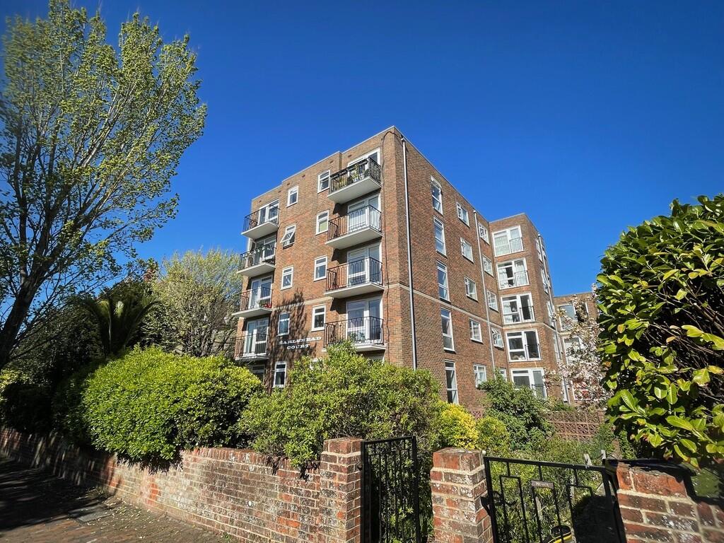 Main image of property: Earlsmead Court, 15 Granville Road