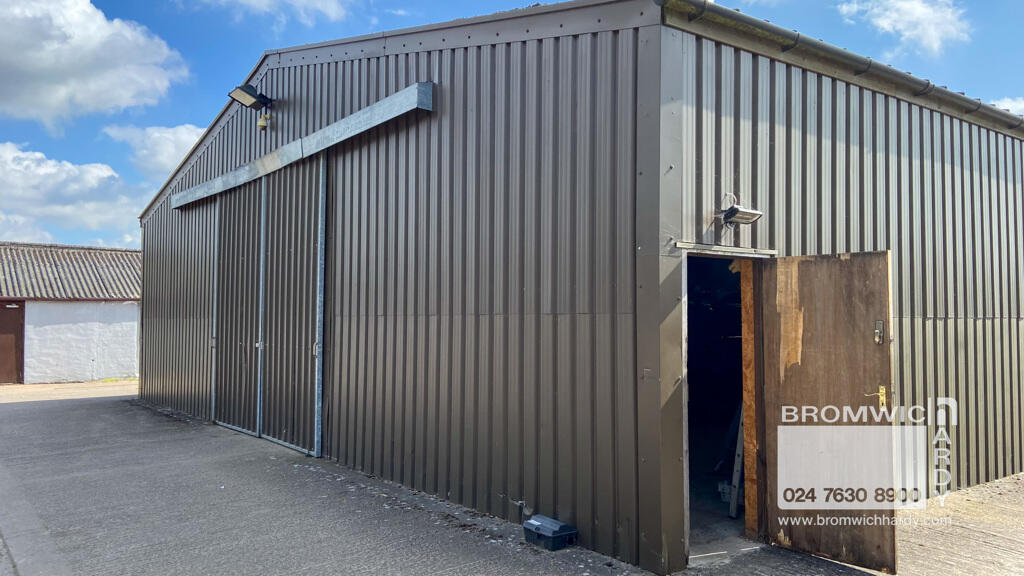 Additional property image - Pheasant Oak Farm, Hob Lane, Balsall Common, Coventry, CV7 7GX