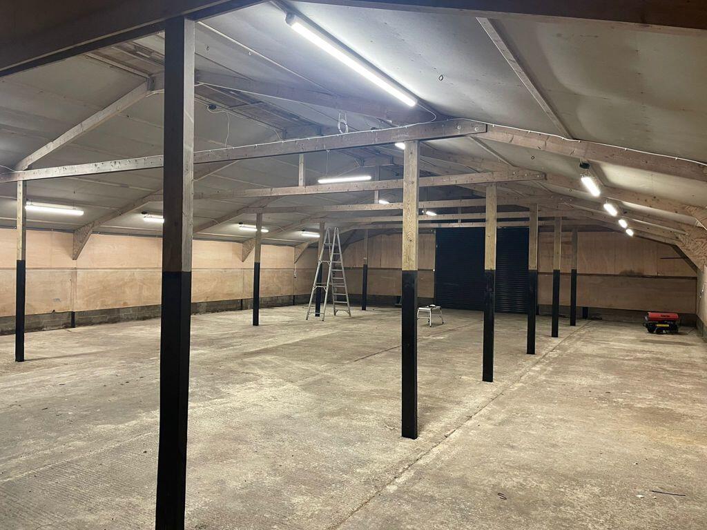 Additional property image - Pheasant Oak Farm, Hob Lane, Balsall Common, Coventry, CV7 7GX