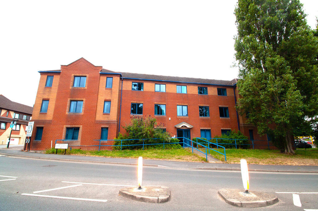Main image of property: White Lion Chambers, 44 High Street, Bedworth, CV12 8NY