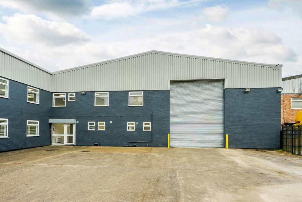 EDIT_ 12LonfordRoadIndustrialEstate04Final800.jpg