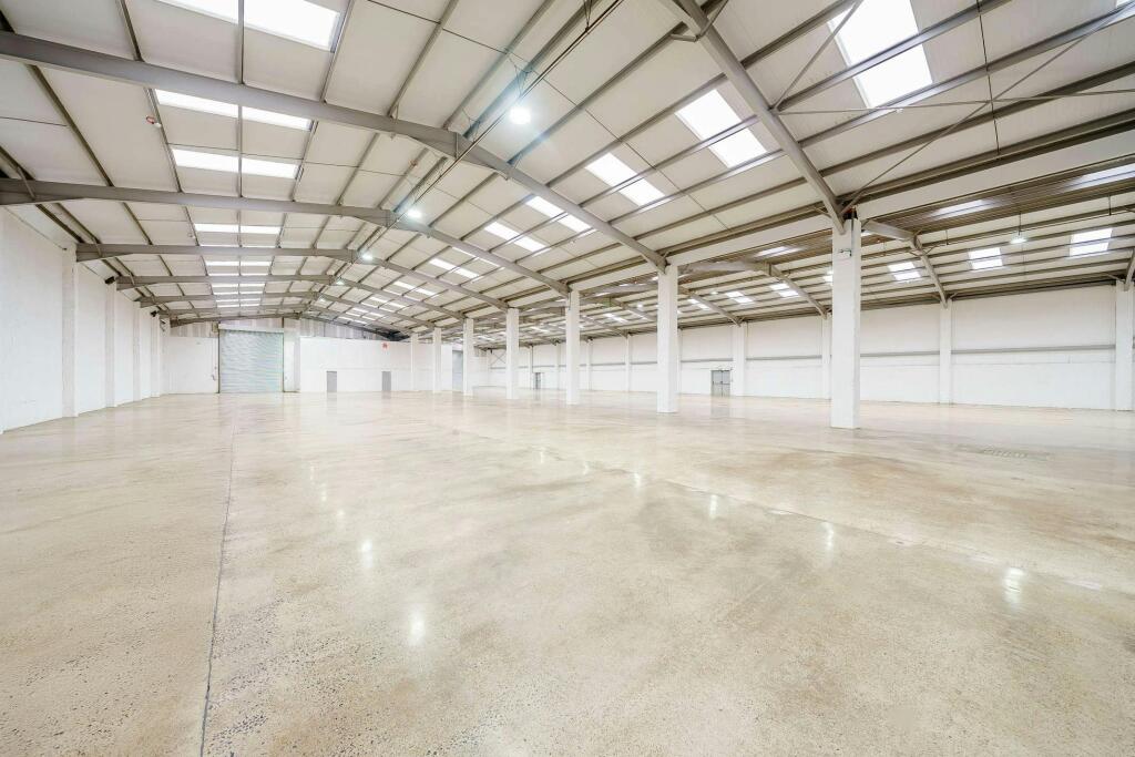 EDIT_ 12LonfordRoadIndustrialEstate13Final800.jpg