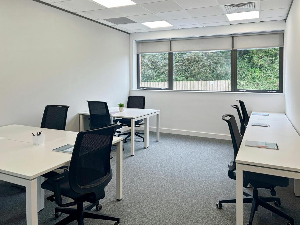 Regus_Leamington Spa_UK_Centre 7855_Office 3.jpg