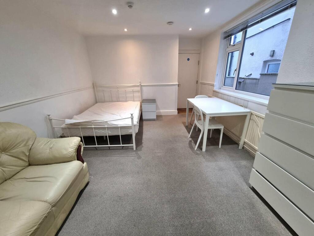 Additional property image - Marlborough Road, Cardiff,