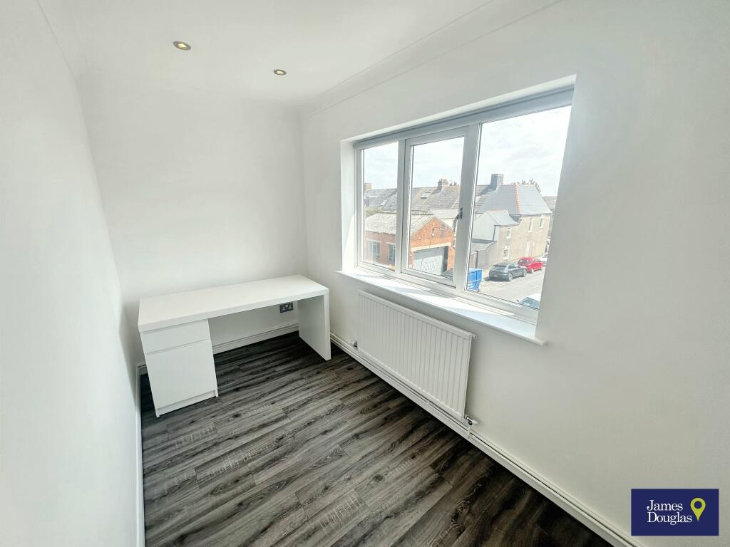 Additional property image - Woodville Court, Woodville Road, Cardiff