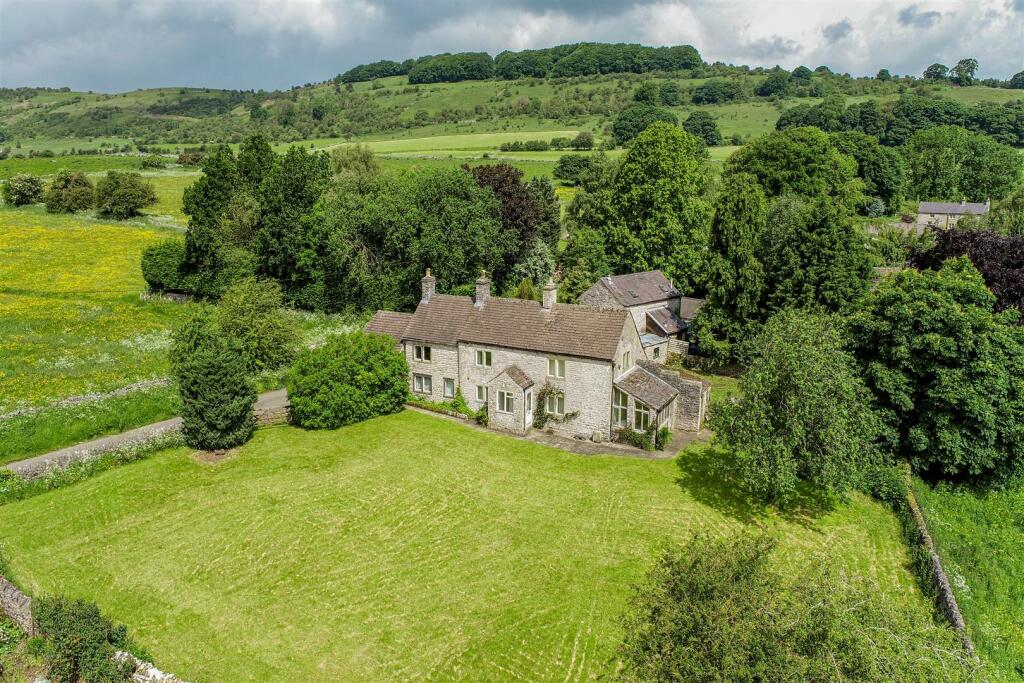 3 bedroom detached house for sale in Rowland, Bakewell, DE45