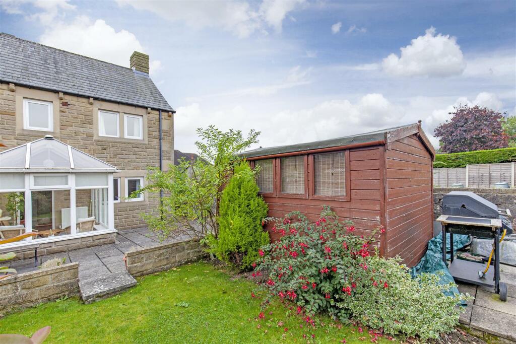Additional property image - Glebe Avenue, Great Longstone, Bakewell