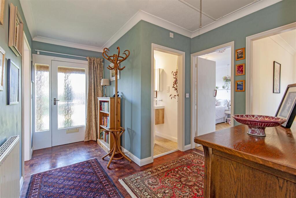 Additional property image - The Close, Great Longstone, Bakewell, Derbyshire, DE45 1TT