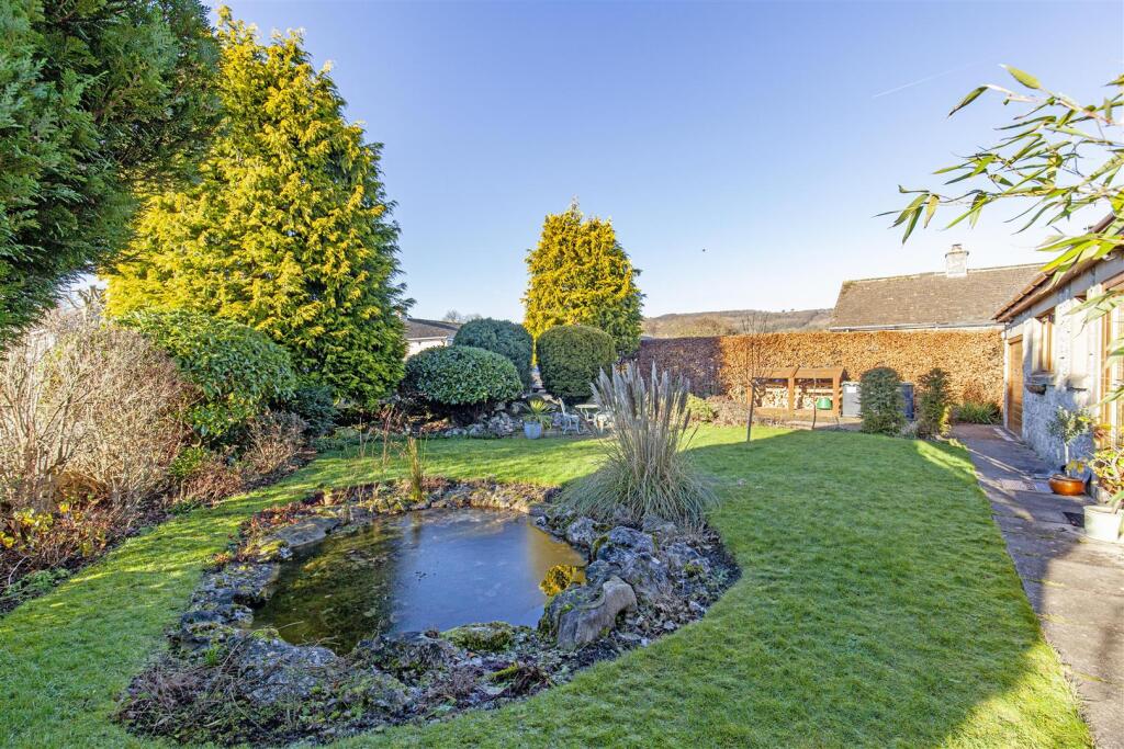 Additional property image - The Close, Great Longstone, Bakewell, Derbyshire, DE45 1TT