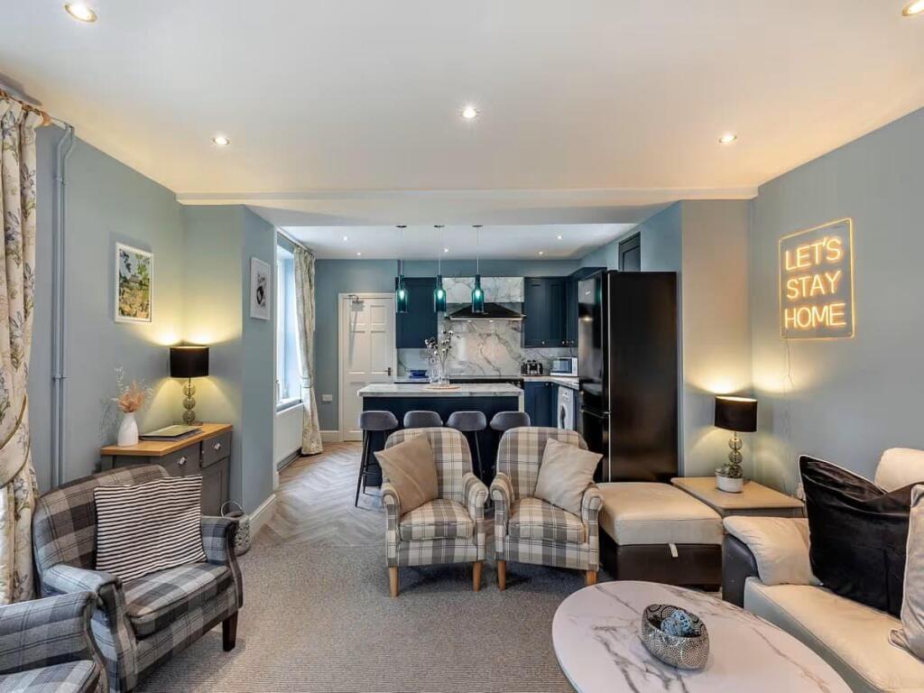 Additional property image - Rock Terrace, Bakewell