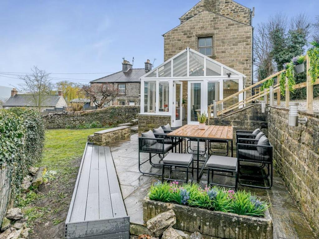 Additional property image - Rock Terrace, Bakewell