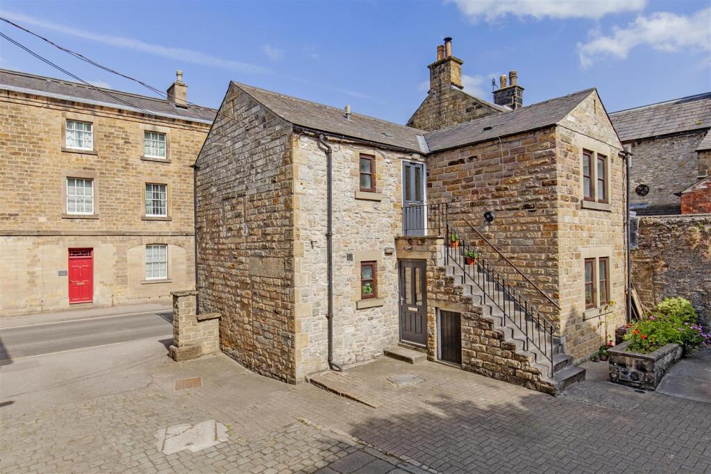 Main image of property: Buxton Road, Bakewell